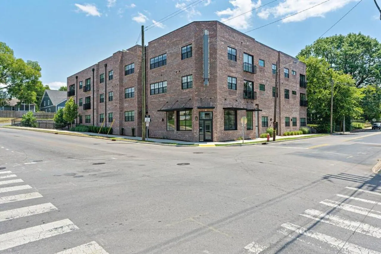 Chic And Cozy Designer Condo 3 Miles To Downtown Nashville 0*,